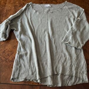 Women's Gray Top
